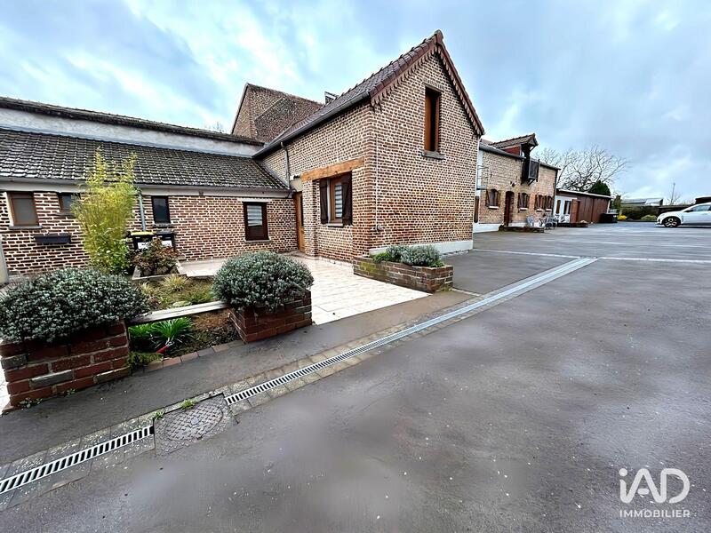 Immeuble - 330 m² - 9 pièces