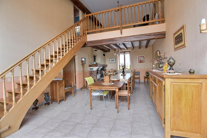 Maison de village - 200 m² - 9 pièces