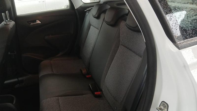 Opel Crossland 1.5 d 110 Elegance Business