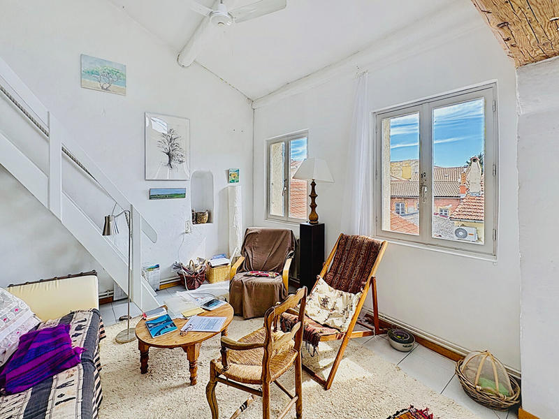 Maison - 250 m² - 9 pièces