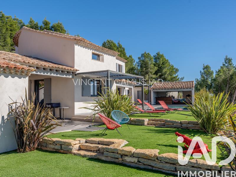 Maison - 270 m² - 7 pièces