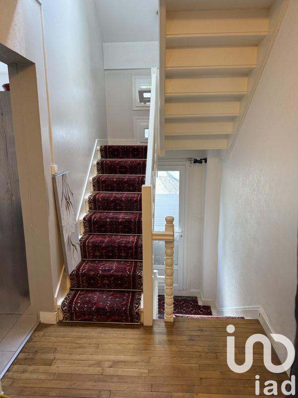 Maison - 193 m² - 8 pièces