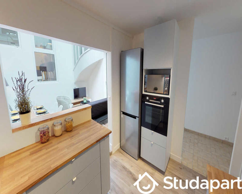 Chambre - 140 m² - 1 pièce