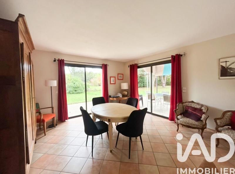 Maison - 185 m² - 8 pièces