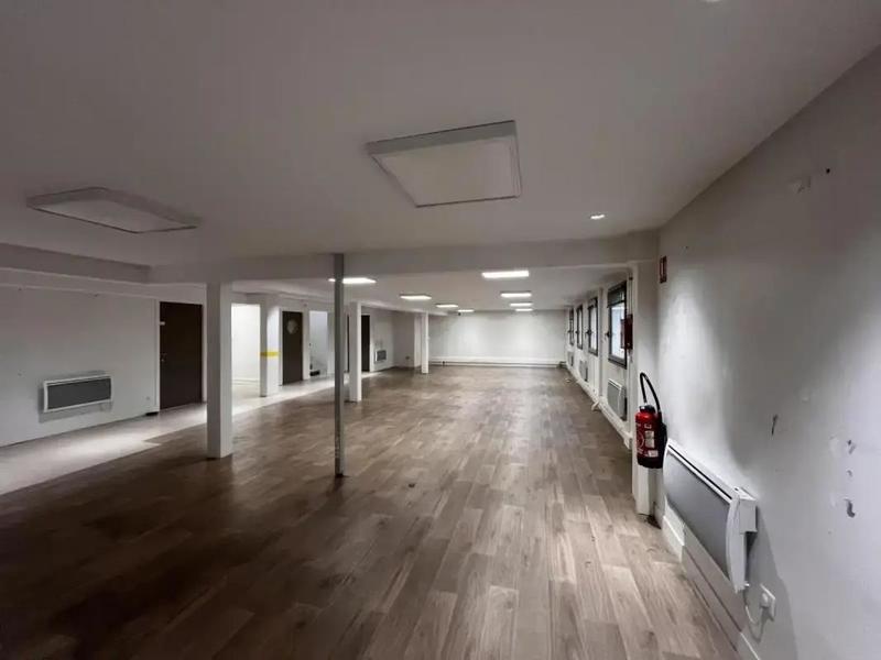 Local d'activité / Entrepôt - 1 730 m²