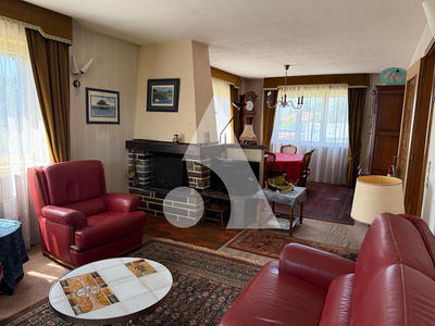 Maison - 151 m² - 5 pièces