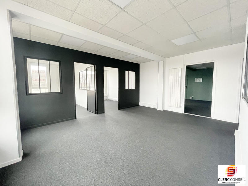 Bureau - 73 m²