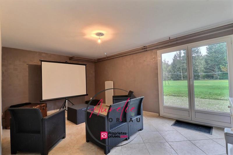 Maison - 224 m² - 7 pièces