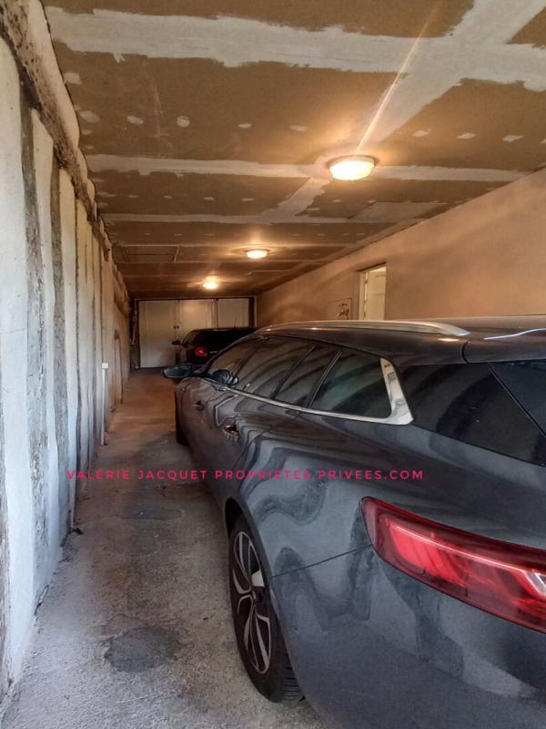 Demeure - 234 m² - 8 pièces