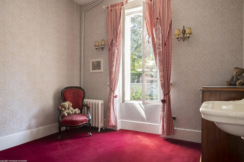 Hôtel particulier - 283 m² - 11 pièces