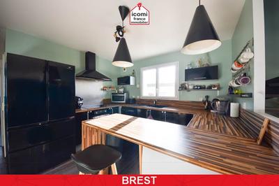 Maison - 87 m² - 5 pièces