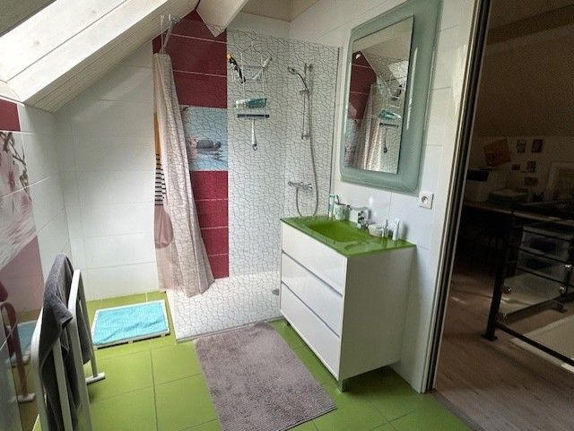 Maison - 250 m² - 7 pièces