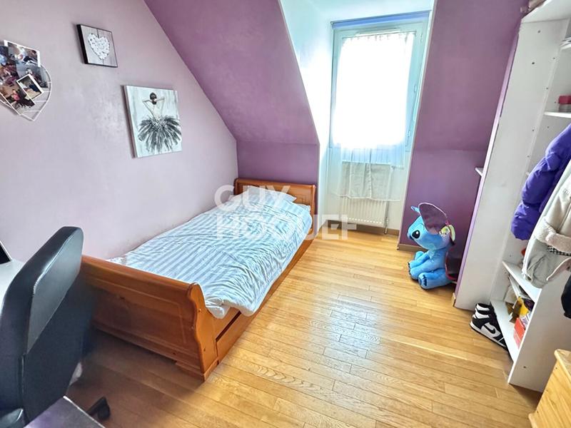 Maison - 95 m² - 5 pièces