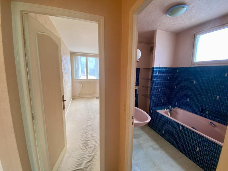 Appartement - 97 m² - 5 pièces