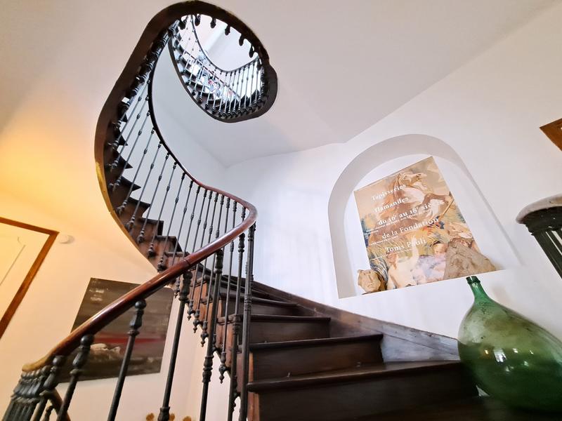 Maison - 230 m² - 6 pièces