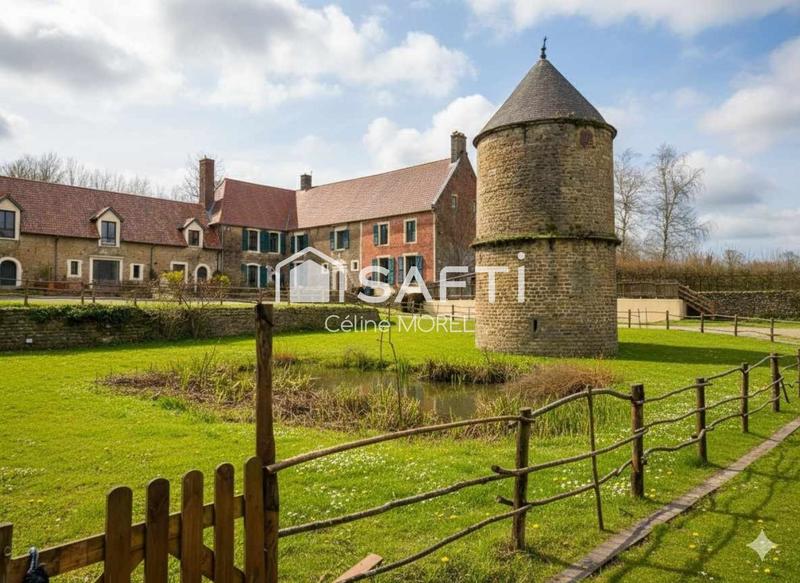 Maison - 468 m² - 17 pièces