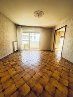 Appartement - 80 m² - 4 pièces