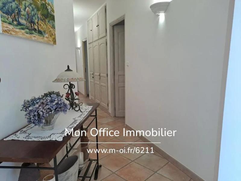 Propriété - 260 m² - 8 pièces