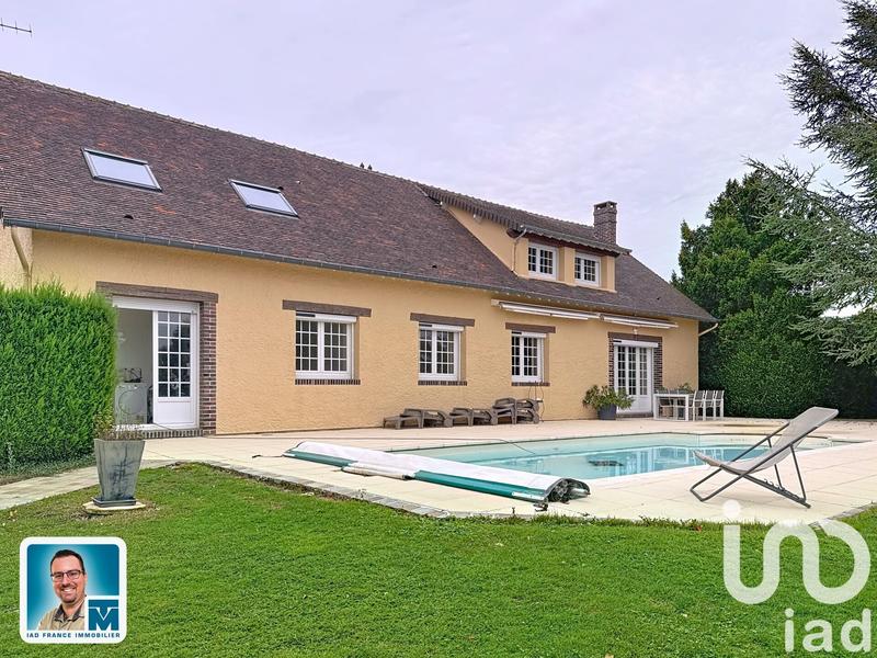 Maison - 237 m² - 9 pièces