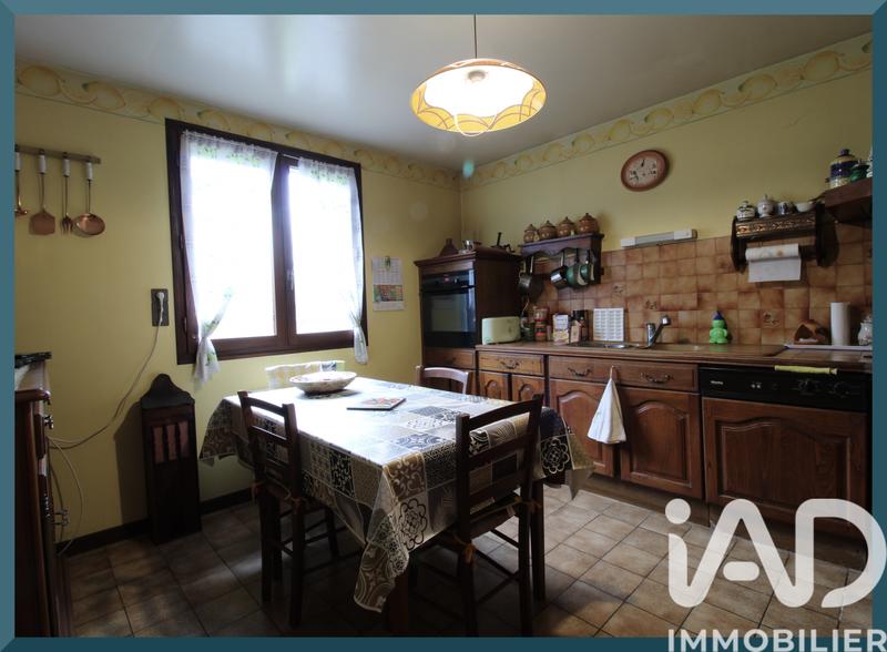 Maison - 180 m² - 8 pièces