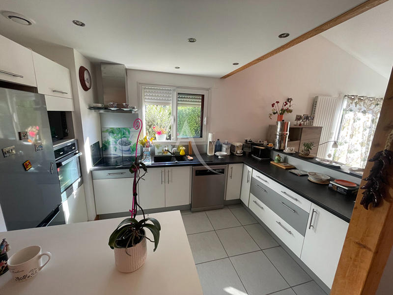 Maison - 130 m² - 4 pièces