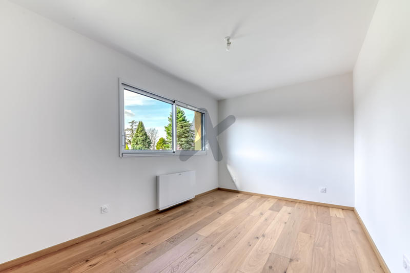 Maison - 189 m² - 7 pièces