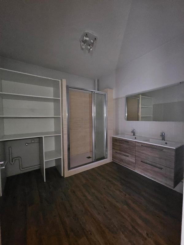 Appartement - 85 m² - 3 pièces