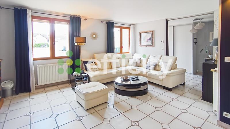 Maison - 176 m² - 9 pièces