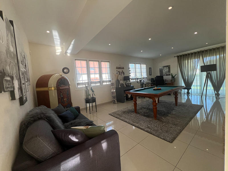 Maison contemporaine - 195 m² - 6 pièces