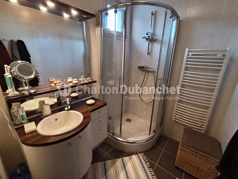 Appartement - 82 m² - 4 pièces