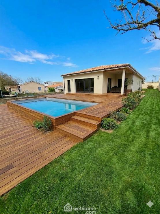 Maison - 136 m² - 4 pièces