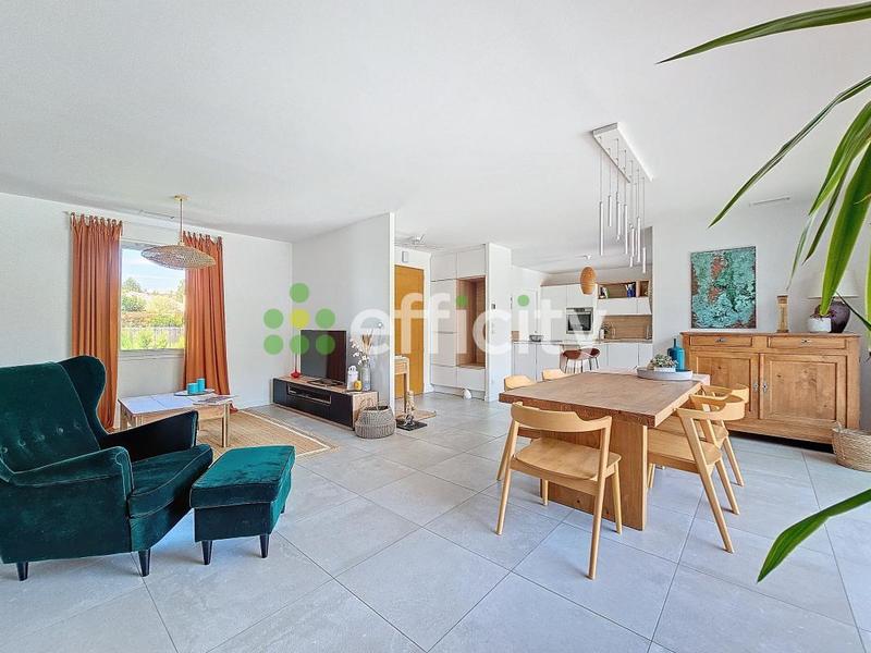 Maison - 110 m² - 4 pièces