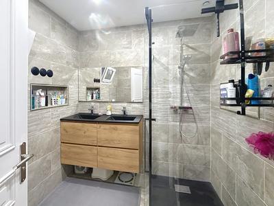 Maison - 84 m² - 4 pièces