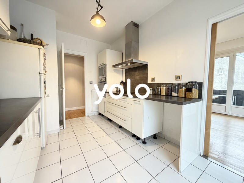 Appartement - 99 m² - 5 pièces