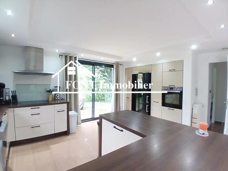 Maison - 139 m² - 6 pièces