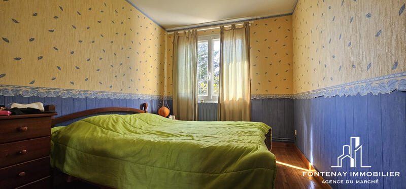 Maison - 177 m² - 9 pièces