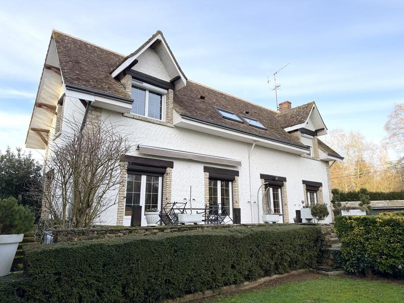Maison - 135 m² - 6 pièces