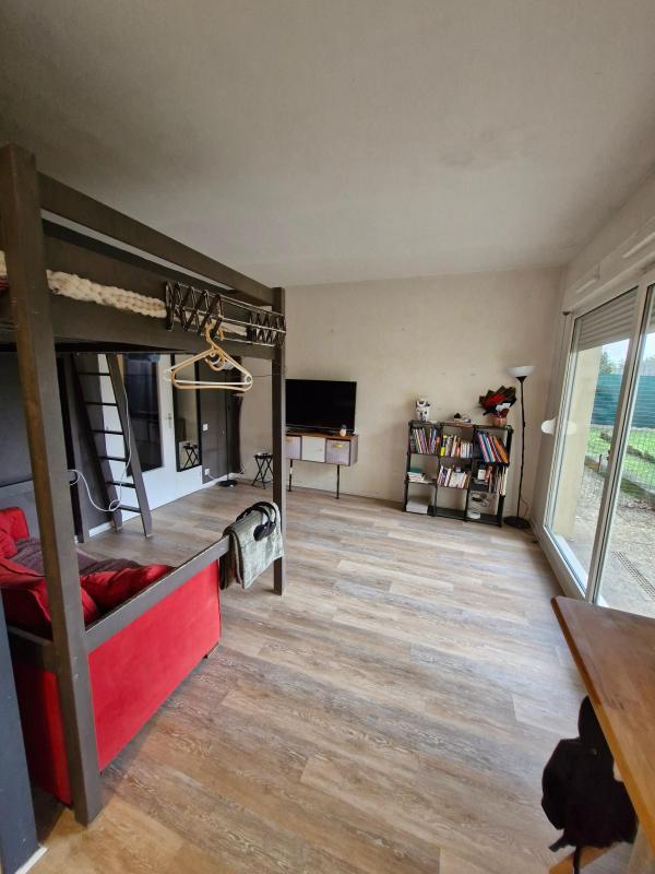 Studio - 30 m² - 1 pièce