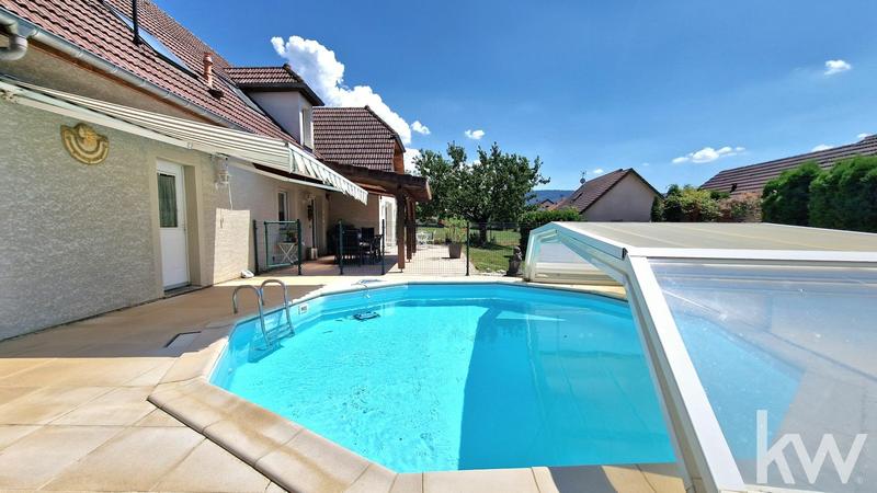 Maison - 189 m² - 8 pièces