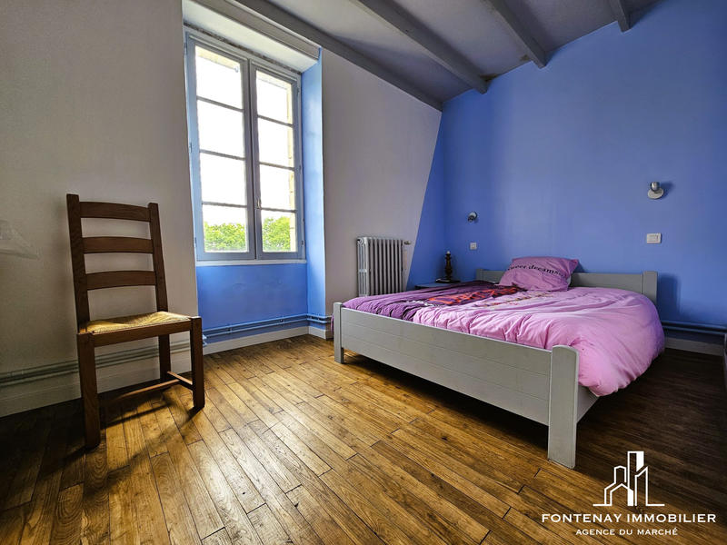 Maison - 198 m² - 7 pièces