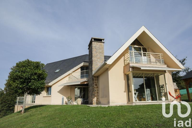 Maison de maîtres - 238 m² - 9 pièces