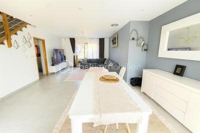 Maison - 140 m² - 6 pièces