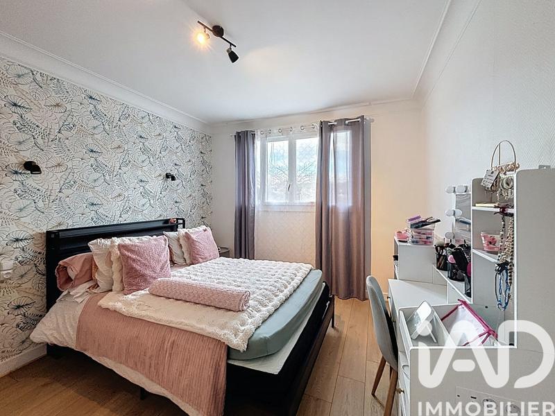 Maison - 177 m² - 7 pièces