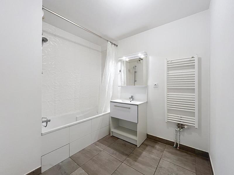 Appartement - 80 m² - 3 pièces