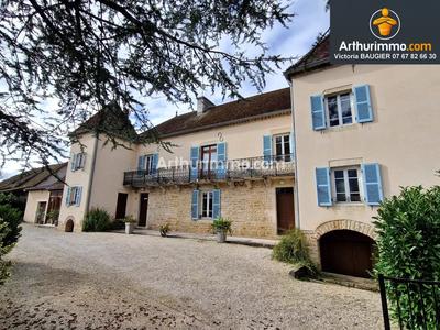 Maison - 252 m² - 10 pièces