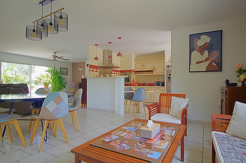 Maison - 143 m² - 5 pièces