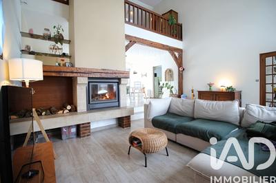 Maison - 215 m² - 10 pièces