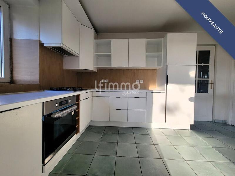 Maison - 196 m² - 7 pièces