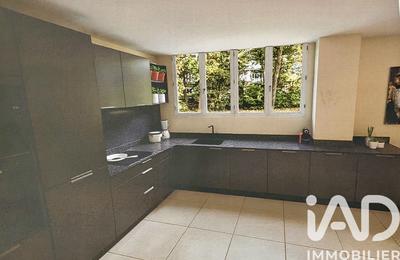 Maison - 380 m² - 11 pièces