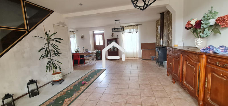 Maison - 282 m² - 14 pièces